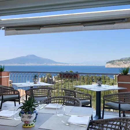 Grand Capodimonte Готель