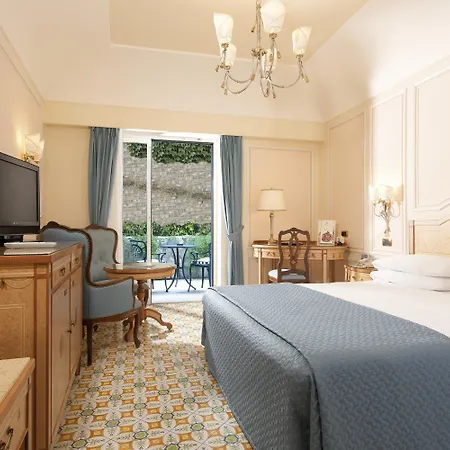 Grand Capodimonte Отель 4*