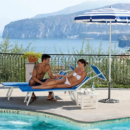 Grand Capodimonte Otel