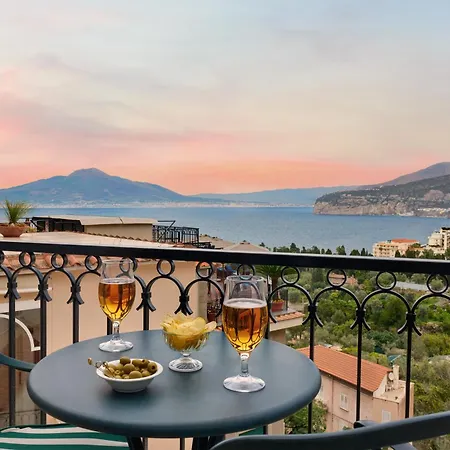 Grand Capodimonte Отель