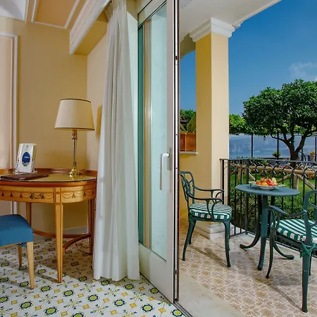 Grand Capodimonte Hotel