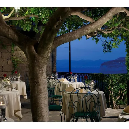 Отель Grand Capodimonte Сорренто