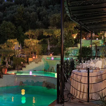 Отель Grand Capodimonte Сорренто