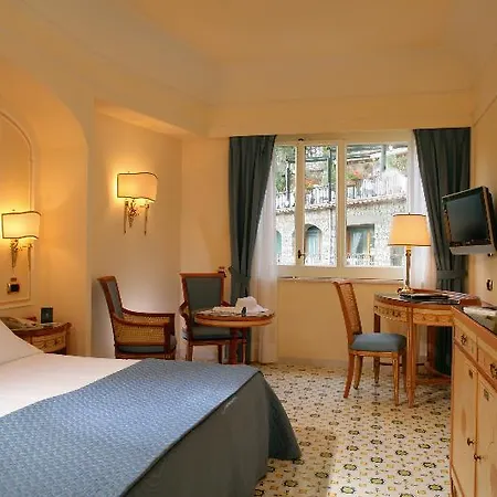 Grand Capodimonte Hotel