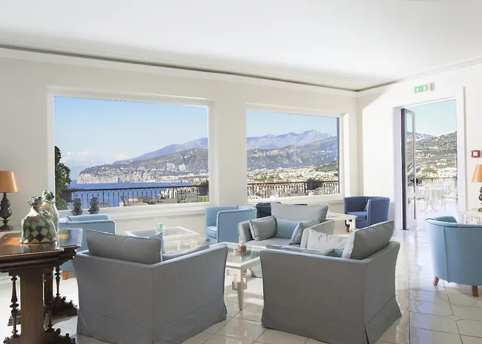 ホテル グランド カポディモンテ