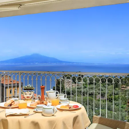 Hotel Grand Capodimonte 4*