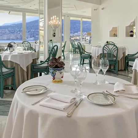 Grand Capodimonte 4*