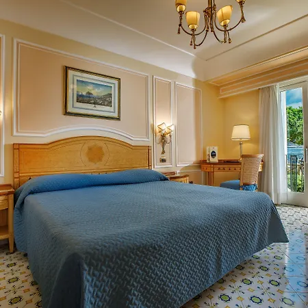 Grand Capodimonte Hotel